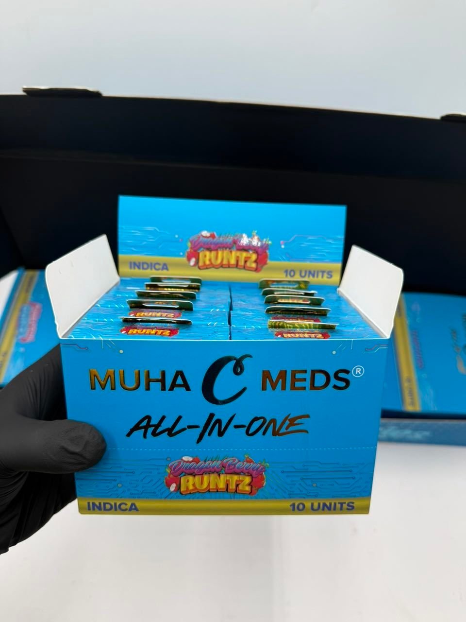 Cookies Muha Meds Vapes 10 unit bulk box Dragon Berry Runtz Indica
